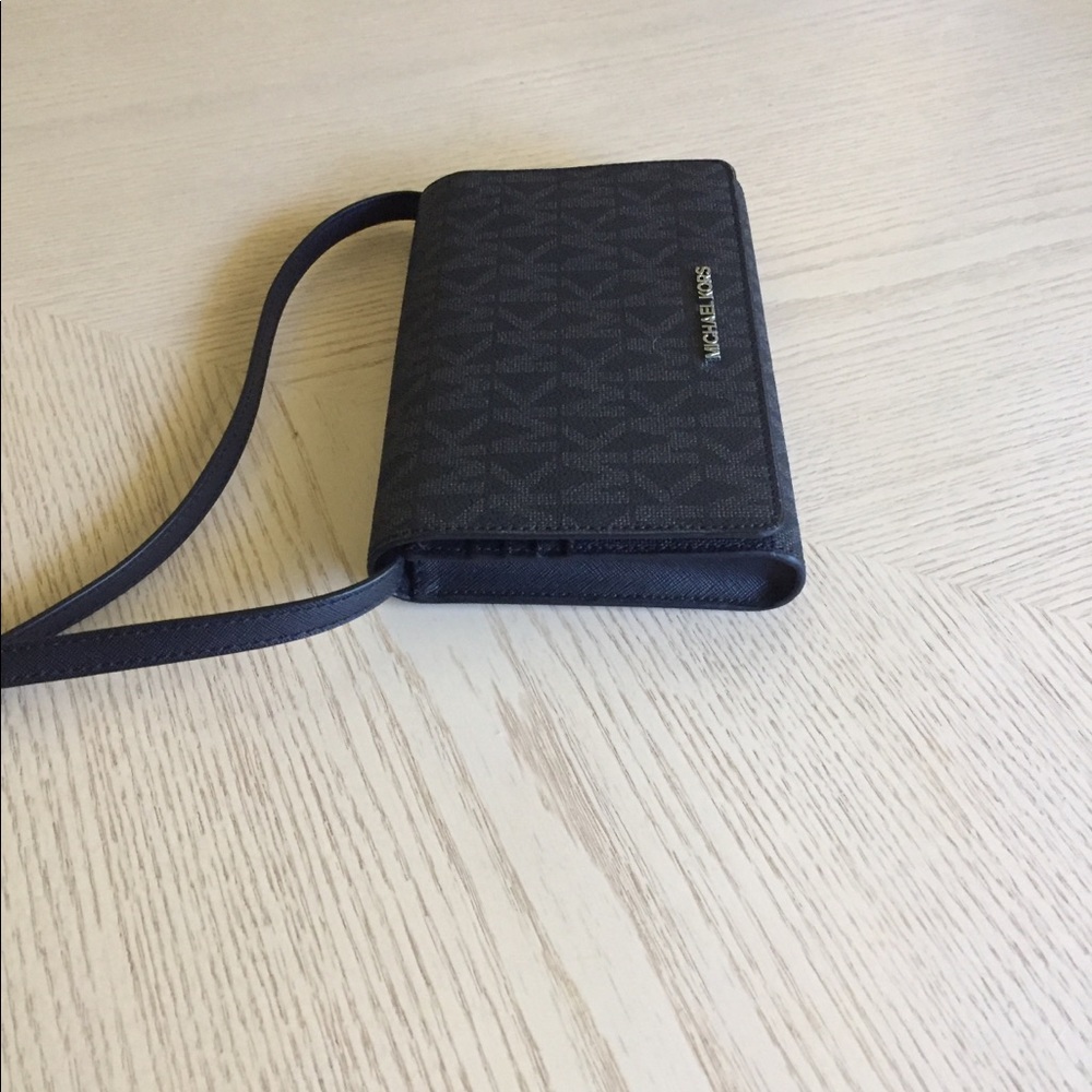 LAST ONE‼️Michael Kors Black Clutch, Crossbody Bag - Picture 3 of 15